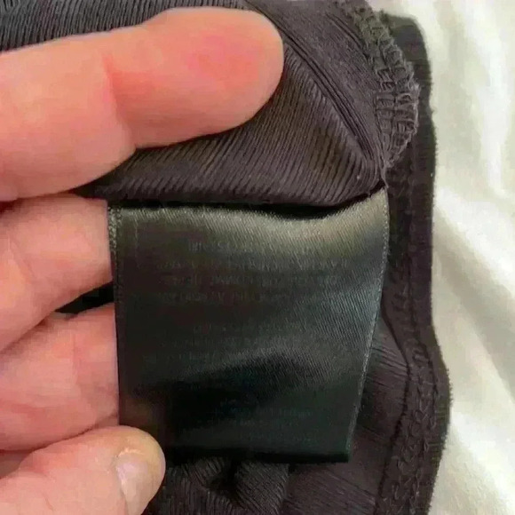 Bundle of Two Sleeveless Bodysuits Size Large - Picture 5 of 9